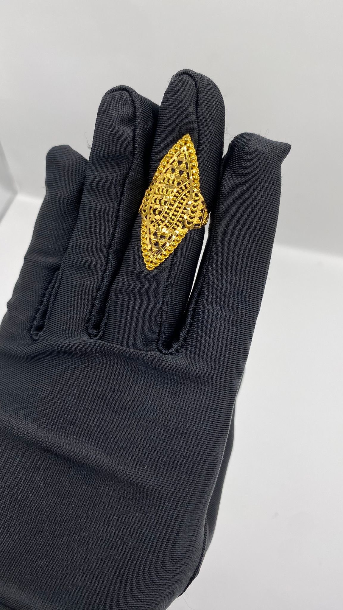 21K Marquise Shape Ring