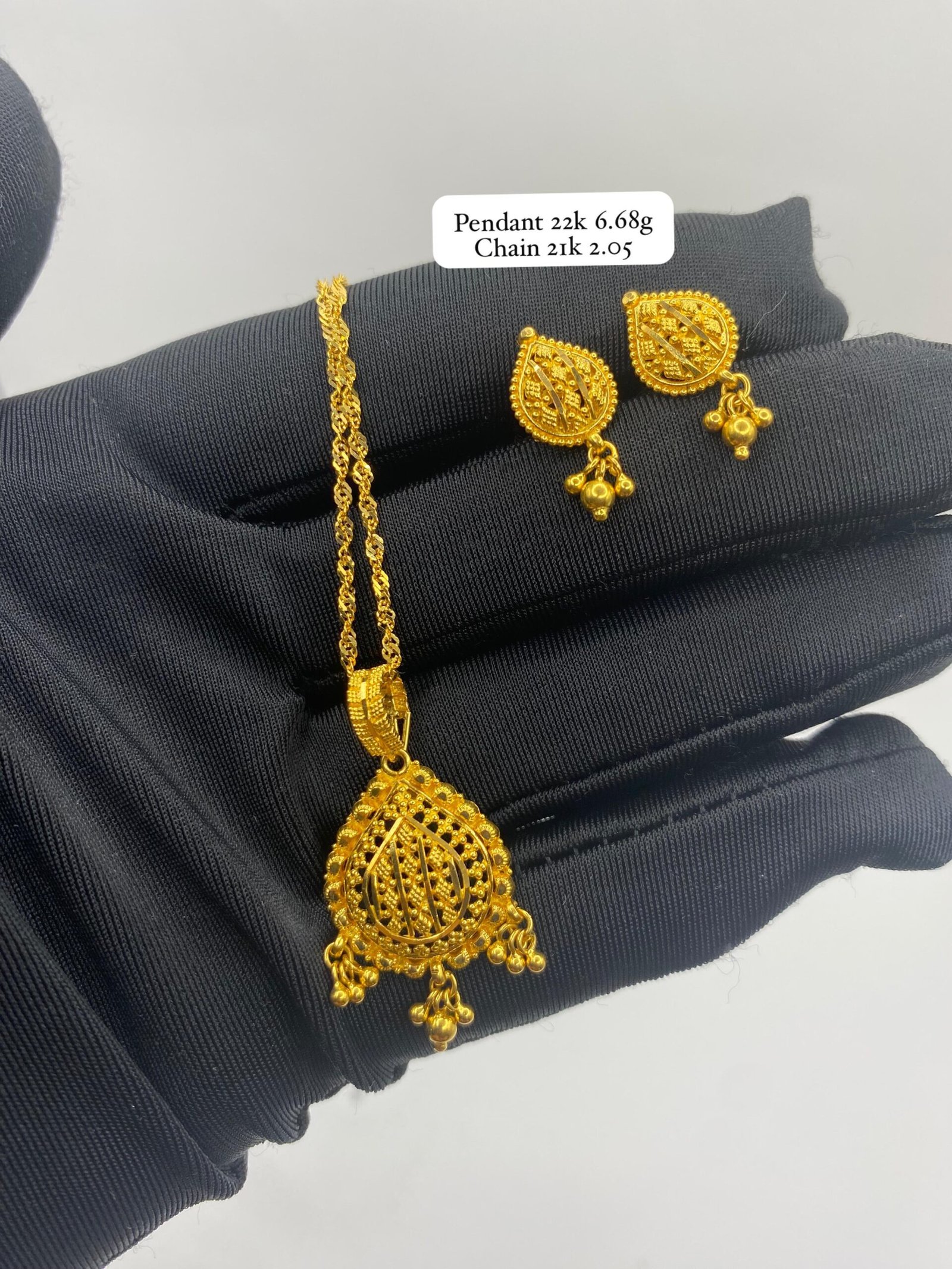 22K Pendant Set + 21K Daily Chain