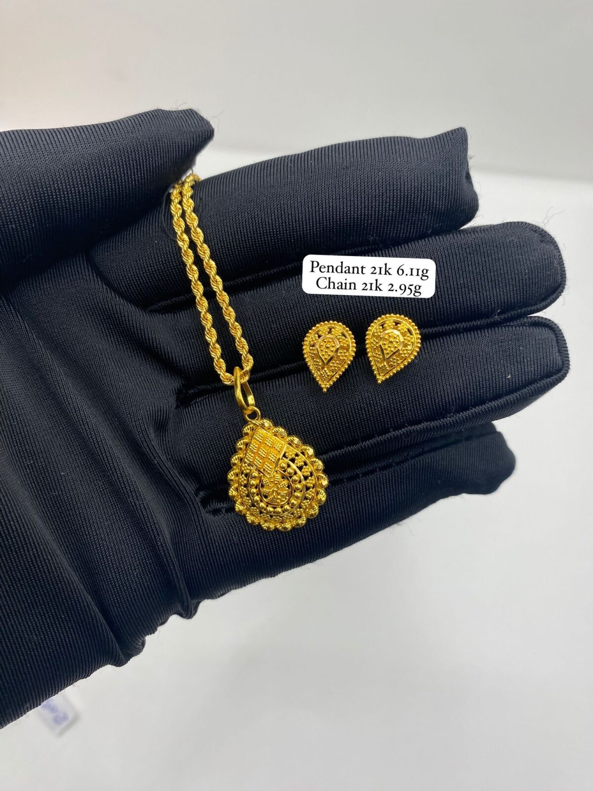 21K Pendant + Daily Chain